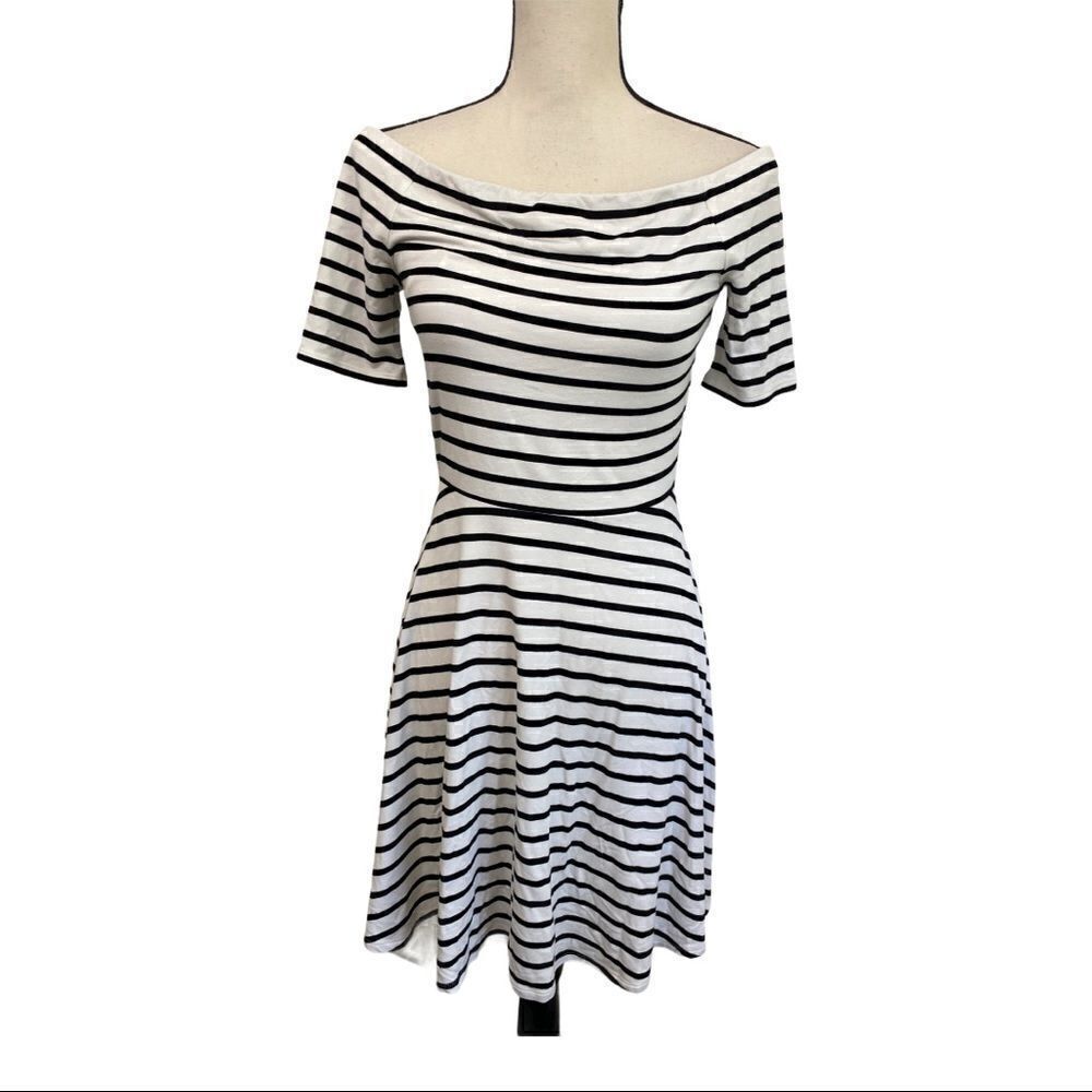 WHITE HOUSE BLACK MARKET Off shoulder knit dress